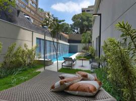 Handy Paraíso condomínio com piscina ao lado do Ibirapuera、サンパウロのホテル