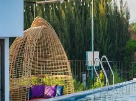 Villa 11 phòng ngủ - Ghế massa - Bể bơi riêng - Trung tâm Bãi Cháy