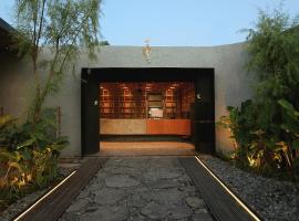 Villa MM (Mimpi Manis) Pererenan, hotel in Canggu