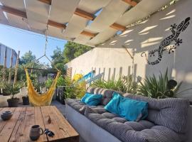 Laura's dream Appartments, hotel in Pag