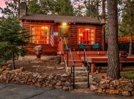 The Nest On Towne Trail - Hot Tub, BBQ, Fire Pit, hotel en Big Bear Lake