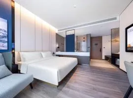 Atour Hotel Dongguan Xiping Xindi Center