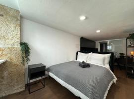 Appartement au rez-de-chaussée en vieille ville de Porrentruy, hotel v destinaci Porrentruy