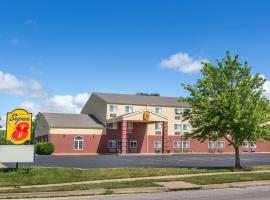 Super 8 by Wyndham Ottawa