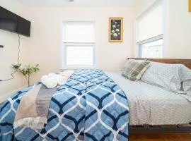 Tranquil 3BR Boston Apt w Balcony, Parking, Bathtub near Franklin Park Zoo 303