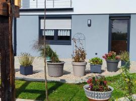 Ferienwohnung Berghaus, Hotel in Nettersheim