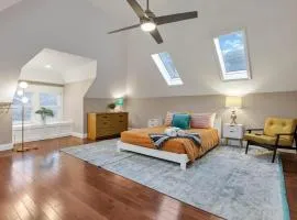 The Goodale House - 2 Units - 4 BR 5 Bath