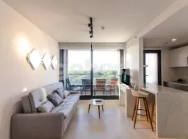 Modern And Elegant Brand New Apartment A Few Steps From Sh Sol