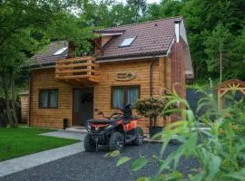 Bear's Lair Chalet