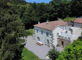 Villa Stancija Kavali stone house, Zvoneća-Opatija, ξενοδοχείο στην Οπατία
