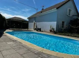 Maison avec piscine privée au calme