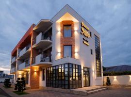 Pensiunea Natalya, hotel con estacionamiento en Bacău