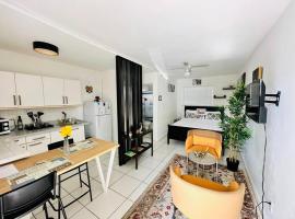 Cozy apartment near Seminole Hard Rock Cafe, hotel in Hollywood
