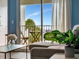 Serenity on the Sea Luxury Condo with Private Balcony on the Ocean, hotel in Tampa