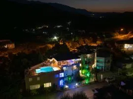 Labyrinth Hotel