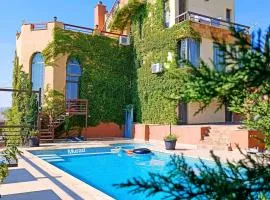 Sultana Farm and Villa
