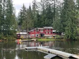 Palace Under the Pines