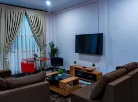 Opheboat Villa and Cuisine Services