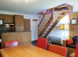 Résidence Roc Belleface C - Appartement 3 pièces 8 personnes à Arc 1600 à côté des pistes et des commerces, avec accès gratuit à la piscine et au sauna de MAE-3194