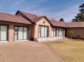 Randhart guesthouse, hotel v destinaci Alberton