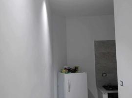 Studio LINA, hotel v destinaci Hanshīr Qaşr Ghallāb