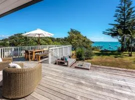Picnic Bay Vista - Be My Guest Waiheke