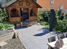 Villa apartments Hinterer, centre with mountain view