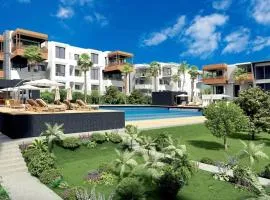 Luxury 3-Bedroom, 3-Bathroom Apartment with Pool