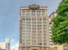 Presidential Palace Hotel - Free Shuttle Bus to Canton Fair Complex During Canton Fair