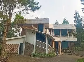 Urbanview Resort Syariah Batu Hijau Cilember Puncak
