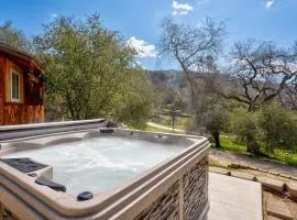 Selah Cabin- Dog Friendly/BBQ/Level 2 EV Charger