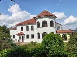 Dworek pod Liwoczem – hotel w mieście Brzyska