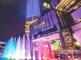 NEW! The Shore l 3BR l 6-11pax l Direct Mall Access l City Centre l River View l Jonker Street by Jay Stay Management, rezort v destinaci Melaka