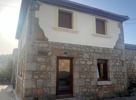 Casa en Rabanera del Pinar, hotel v destinaci Rabanera del Pinar