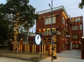 Sandane Homes, hotel in Greater Noida