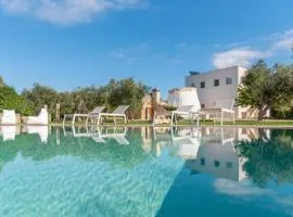 Trullo Meraviglia With Garden And Pool - Happy Rentals