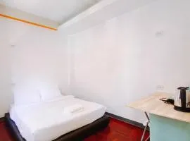 XX GO INN Silom BTS Surasak BKK โกอินน์ สีลม BTS สถานีสุรศักดิ์