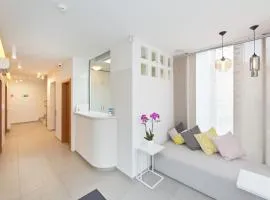 Villa 21 by Victus