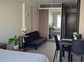 Departamento frente Monumento Rosario，羅薩里奧的有熱水按摩池的飯店