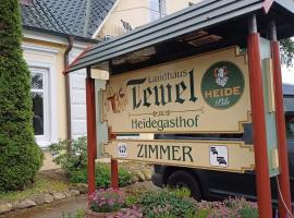Landhaus Tewel Hotel mit Restaurant, hotel v destinaci Tewel