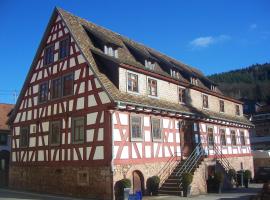 Roter Löwe, hotel amb aparcament a Heiligkreuzsteinach