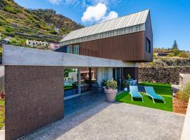 Doca Seca & Casca de Uva, hotel v destinaci Porto Moniz