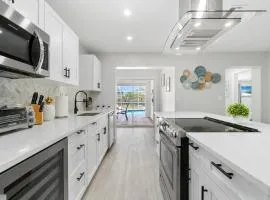 Bonita Beach Oasis Getaway, 3 Bed, 2 Bath, Sleeps 6