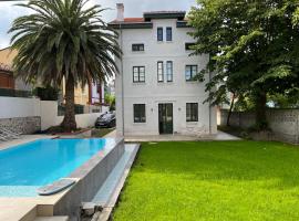 Villa en Salinas junto al Mar, hotel di Salinas