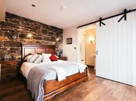 Archway 2 Cosy, En-suite Retreat