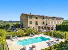 Villa Les Juliannes by Villa Plus