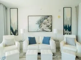 The Serenity by the Sea Suite - Casa Costa 316S, 1 Bedroom and 2 Murphy beds close to Beach, Shops & Restaurants, Dog Friendly