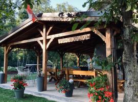 Maciejówka Gospodarstwo Agroturystyczne, casa rústica em Poddębice