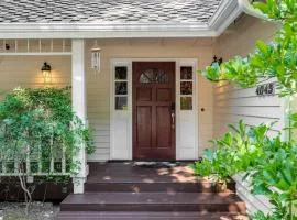 Spacious 3BR Redmond Home with Fireplace & BBQ