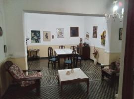 CASA Centro, villa in Santiago del Estero